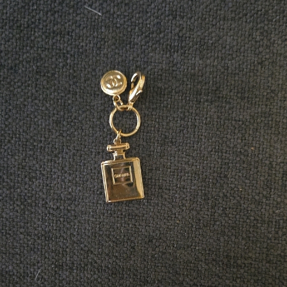 CHANEL Gold Perfume Bottle Charm - Picture 2 of 6